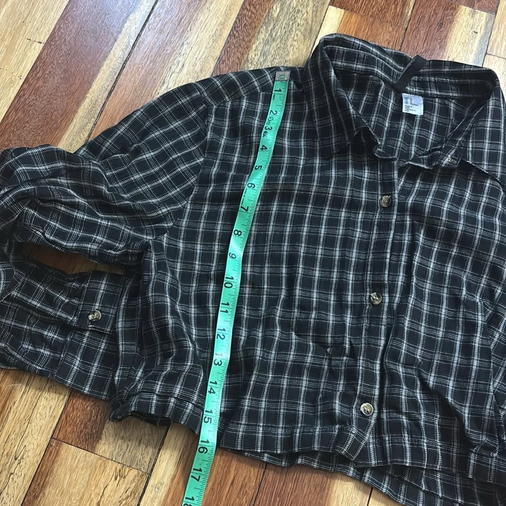 H&M Black and White Plaid Button-Down Shirt - Picture 5 of 5